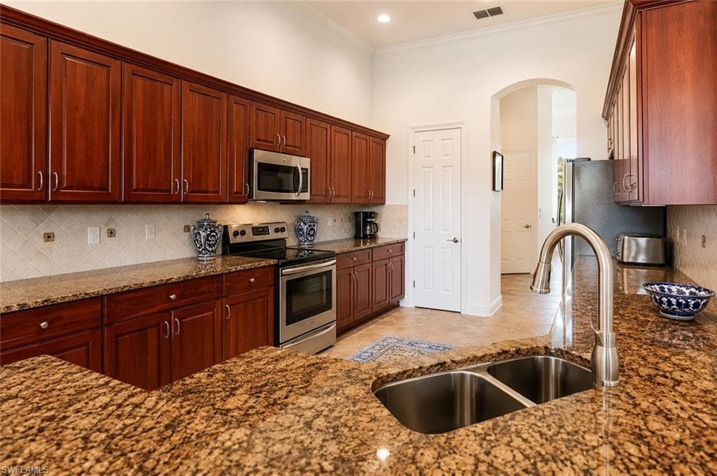 8263 Potomac LN-25