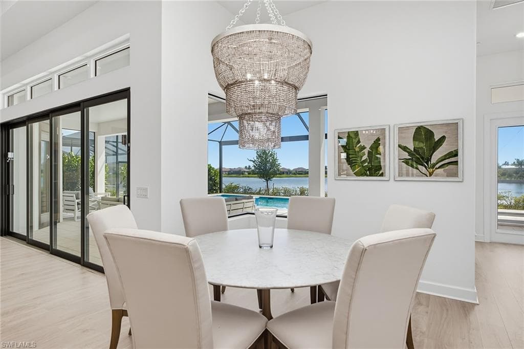 15372 Turin DR-9