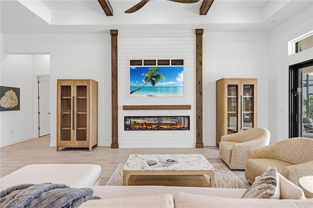 15372 Turin DR-4