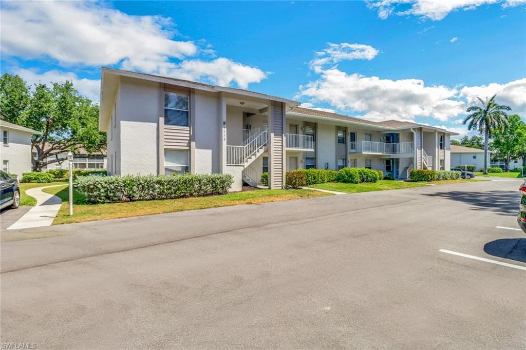 1358 Derbyshire CT F201-1