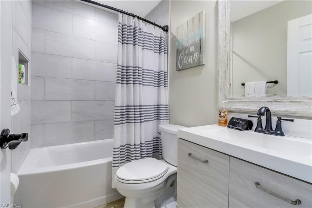 1358 Derbyshire CT F201-24