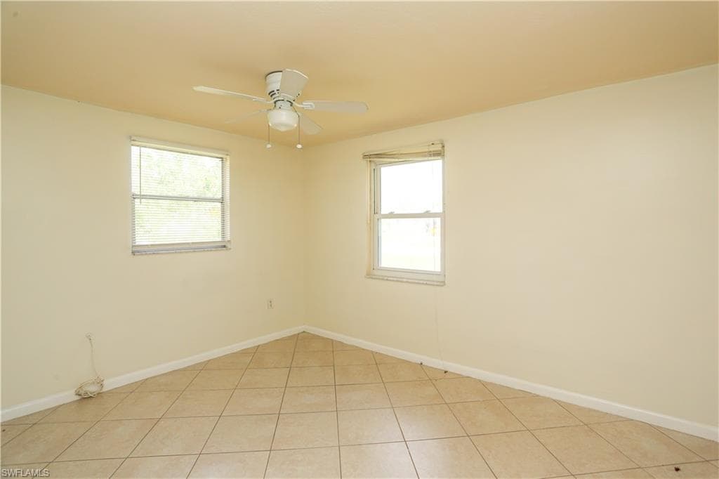 159 5th ST-17