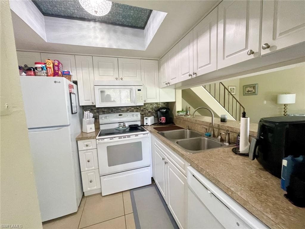 3361 New South Province BLVD 2-15