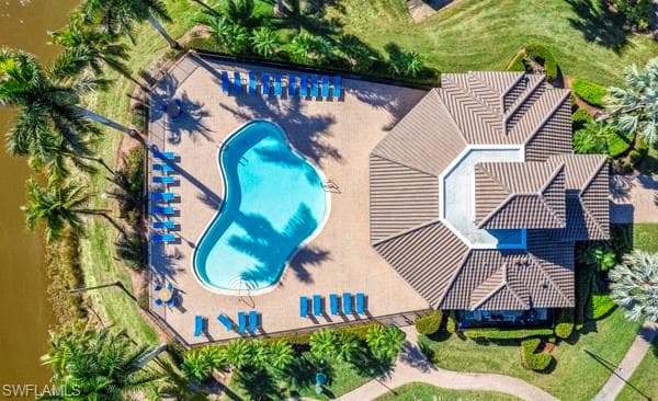 8490 Sumner AVE-49