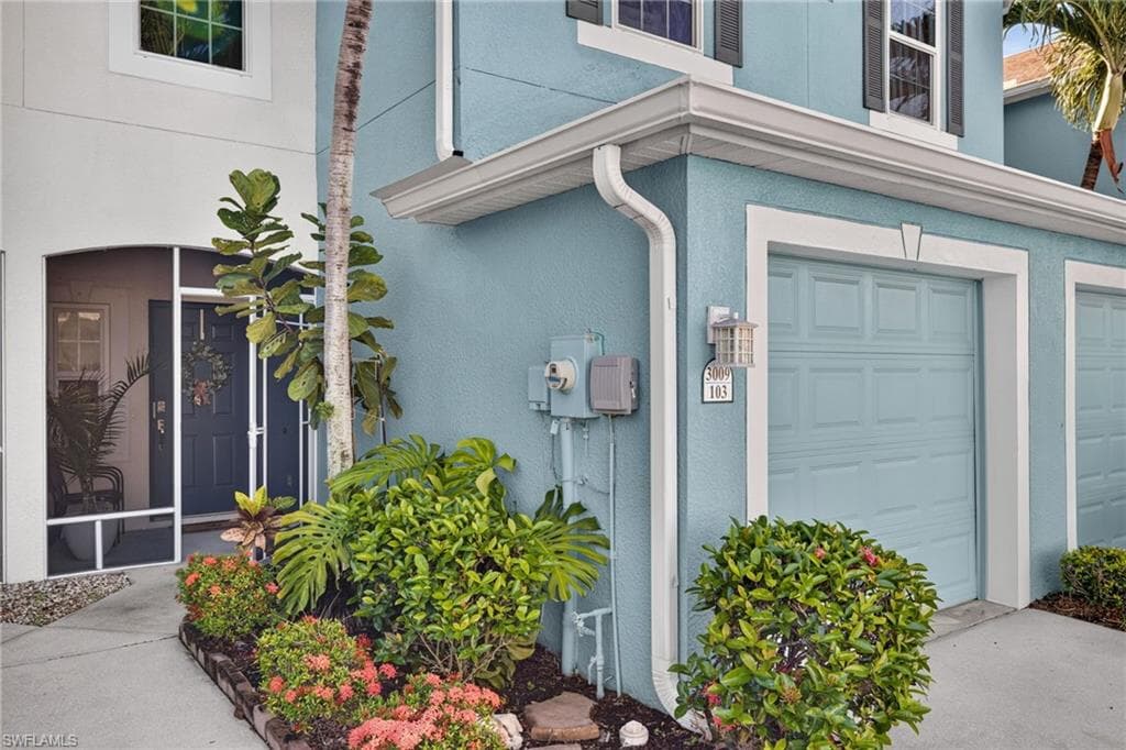 3009 Palmetto Oak DR 103-2