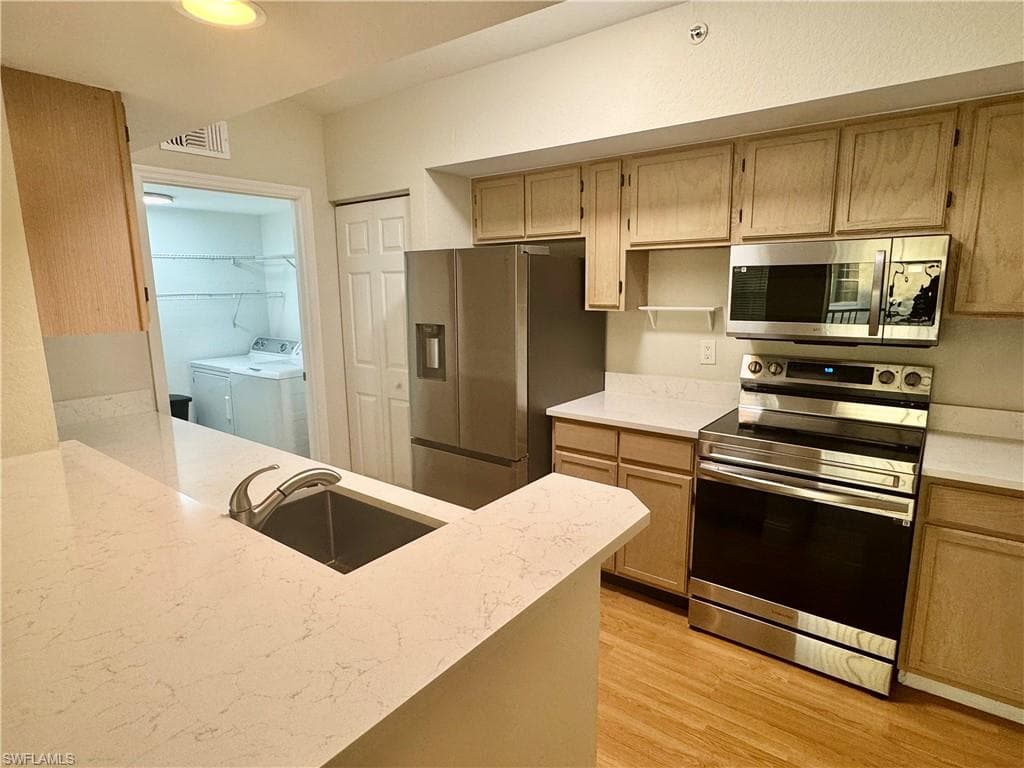 4620 Saint Croix LN 932-1