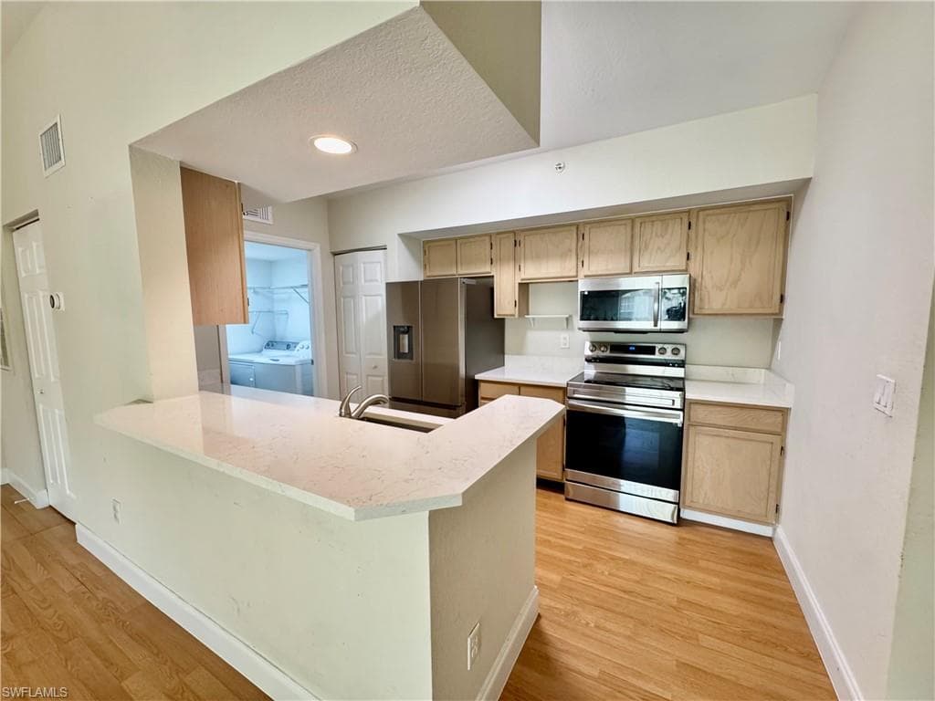 4620 Saint Croix LN 932-4