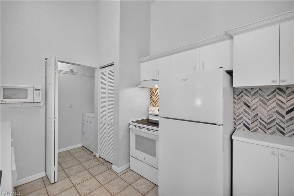 27103 Matheson AVE 206-9