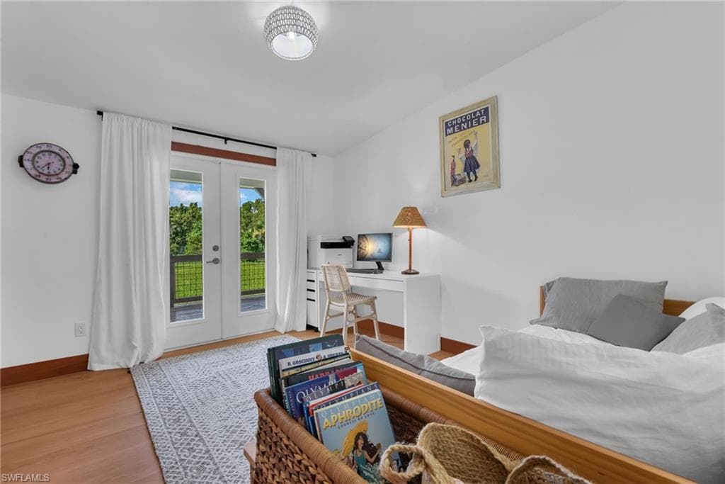 828 Sanctuary RD-27
