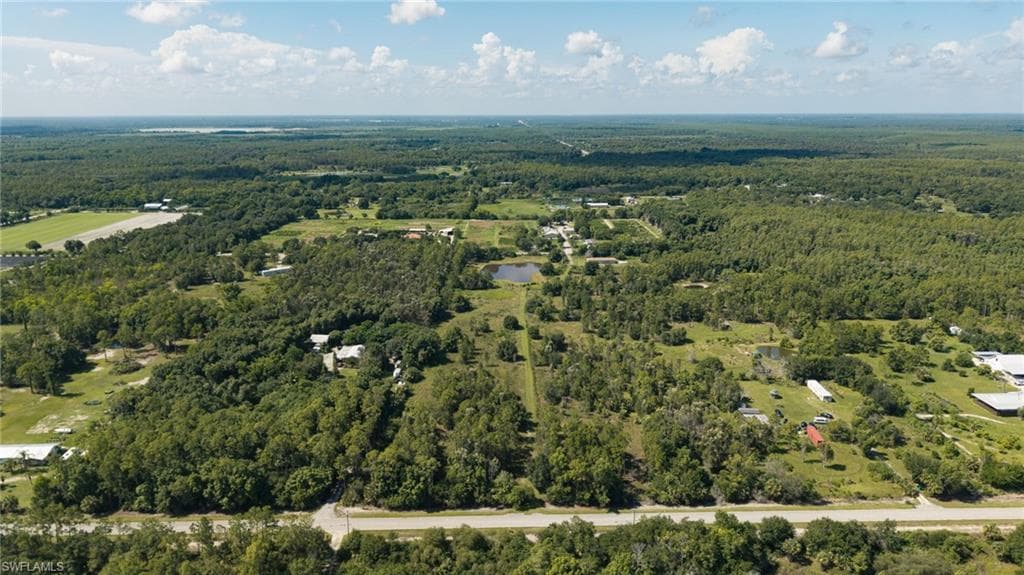 828 Sanctuary RD-46