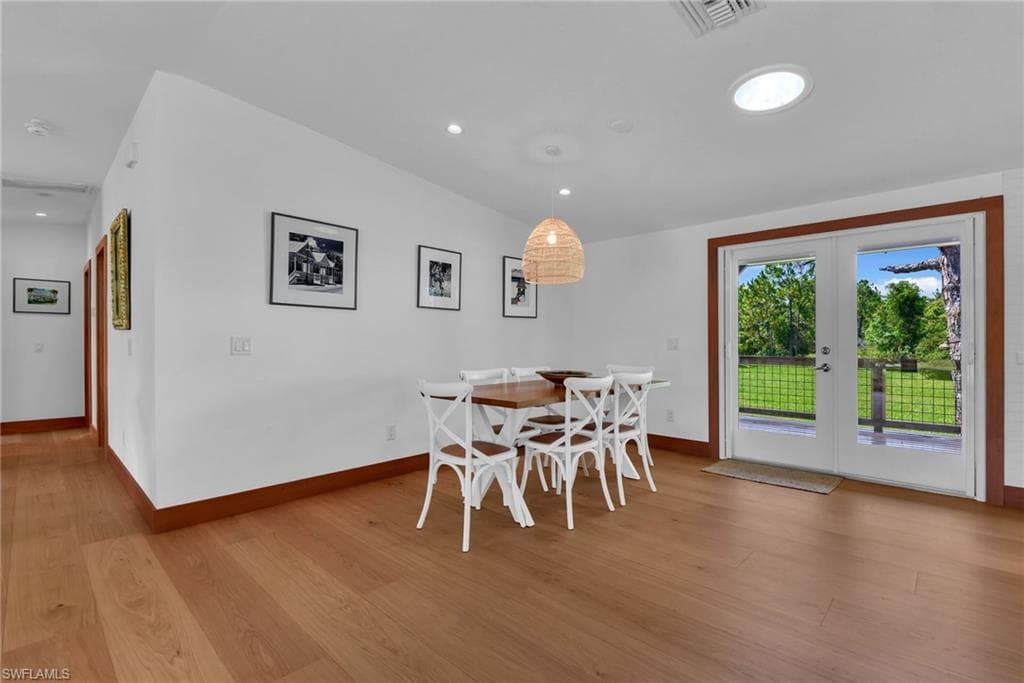 828 Sanctuary RD-12