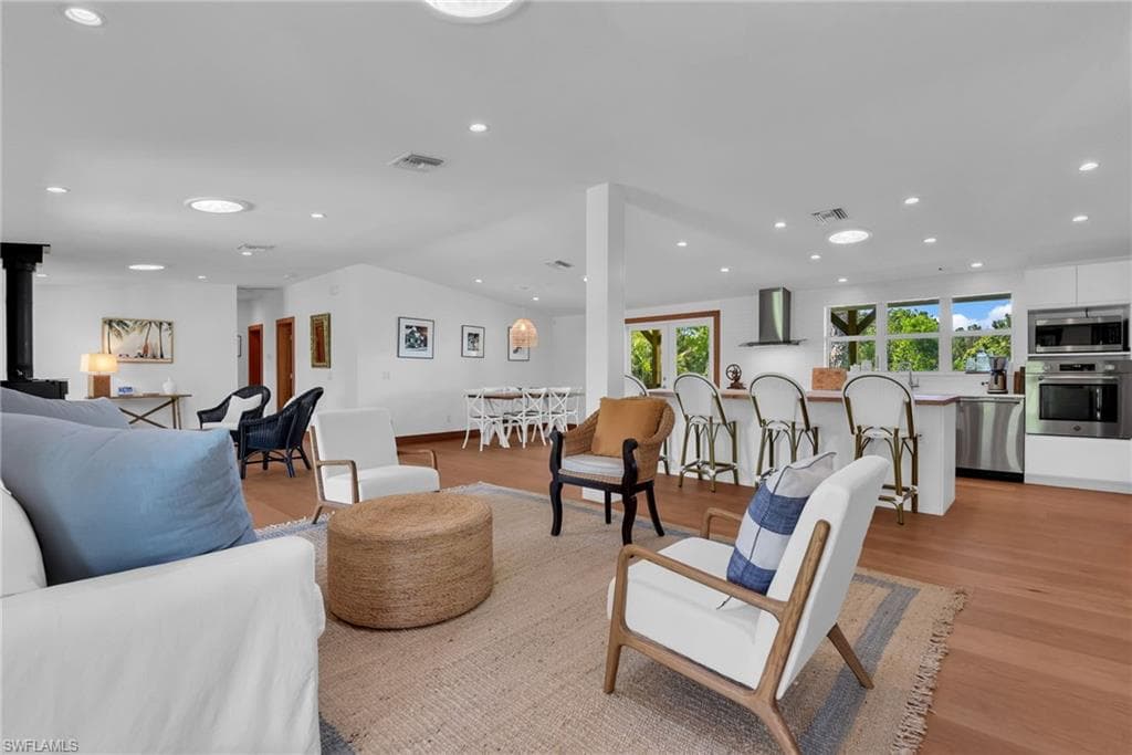 828 Sanctuary RD-5