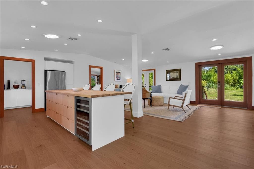 828 Sanctuary RD-9