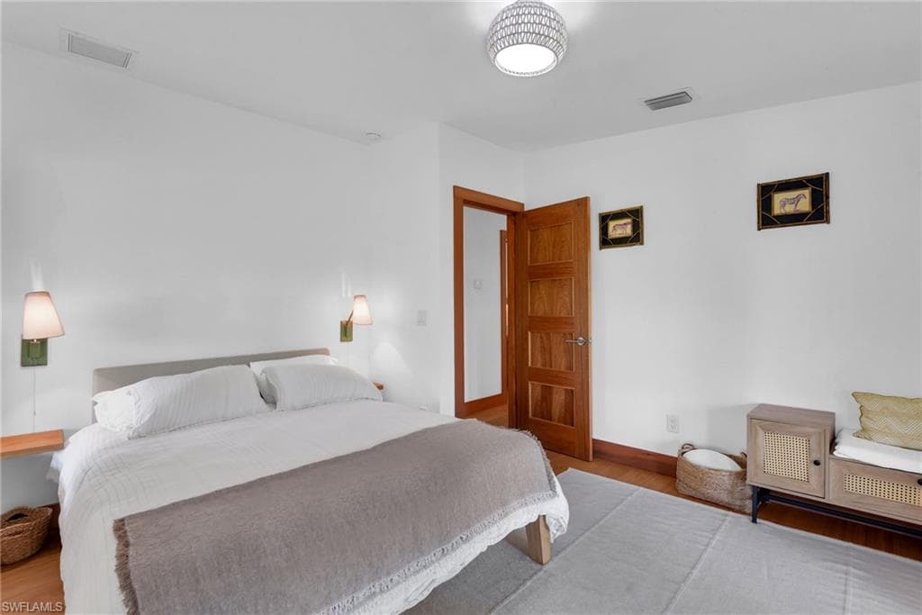 828 Sanctuary RD-24