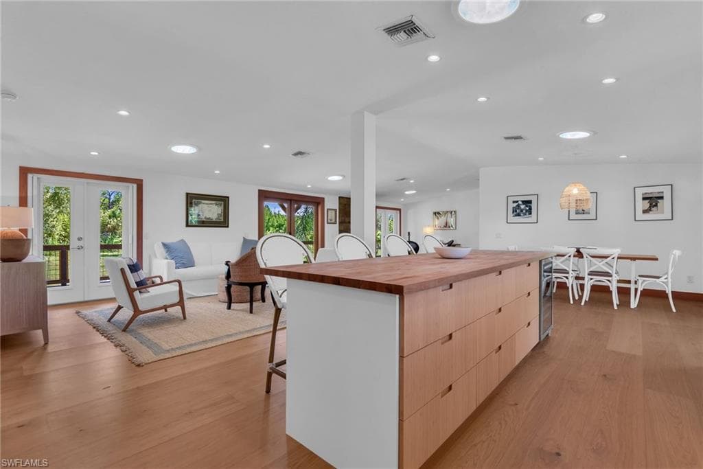 828 Sanctuary RD-10