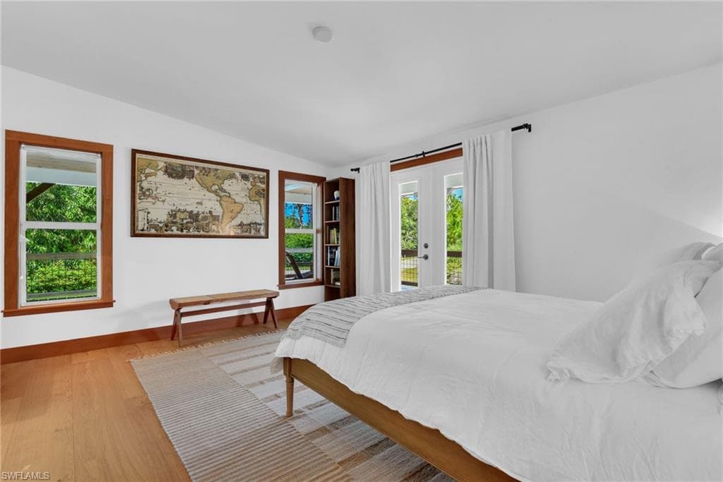 828 Sanctuary RD-18
