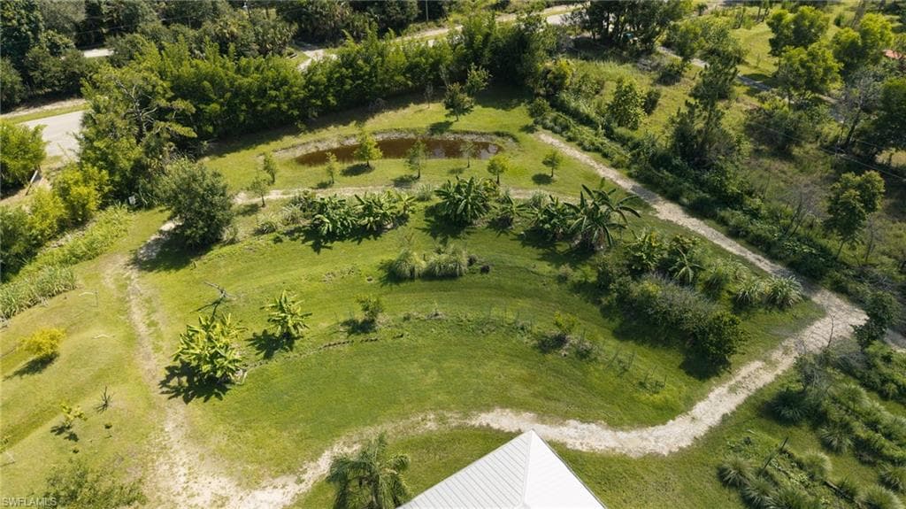 828 Sanctuary RD-50