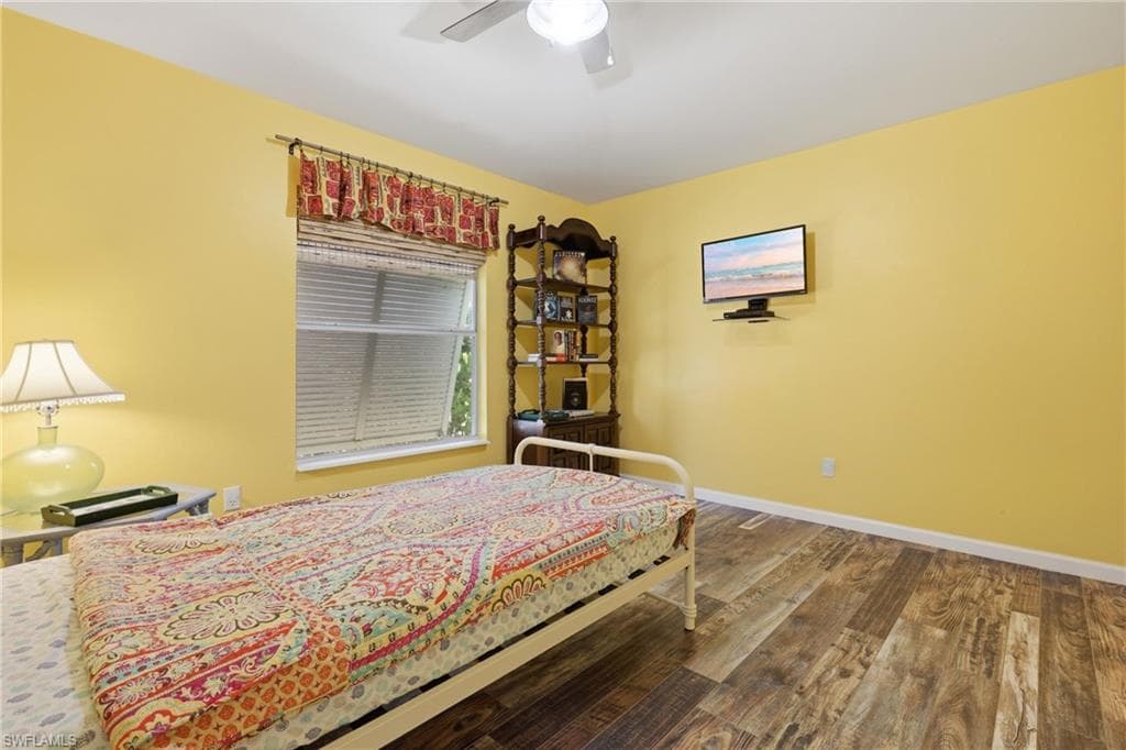224 Benson ST-23