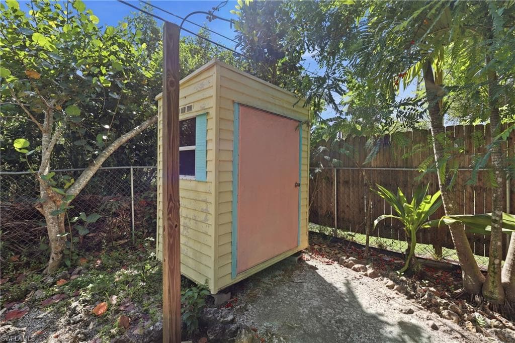 224 Benson ST-34