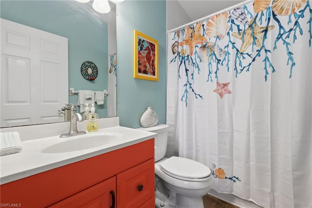 224 Benson ST-8