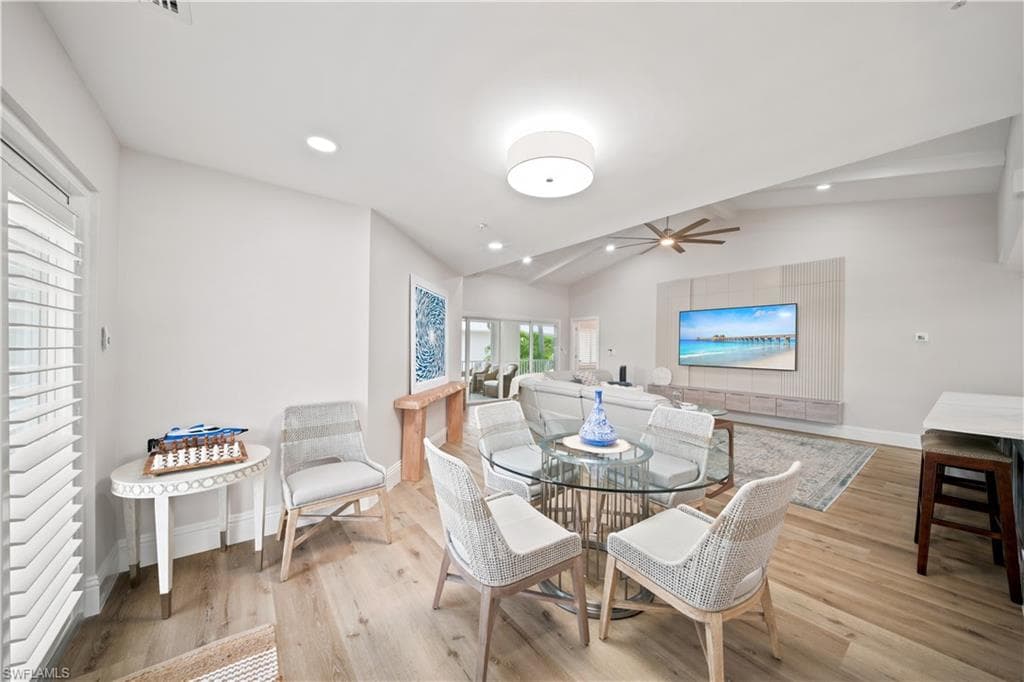 248 4th AVE S D201-5