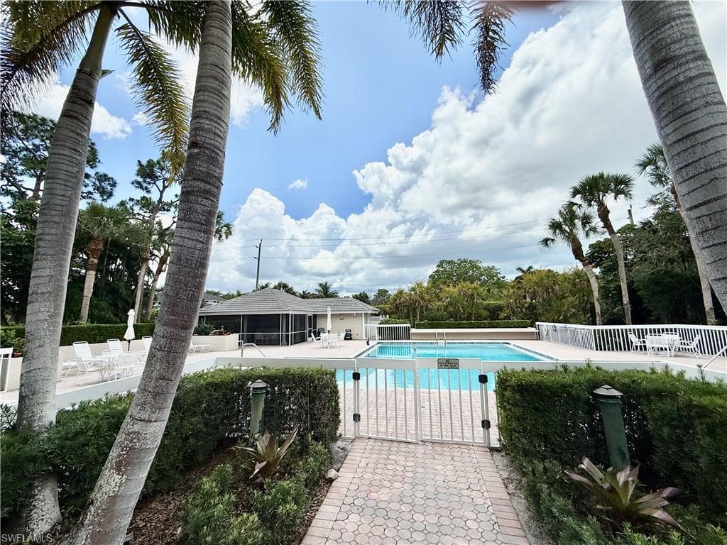 322 Sugar Pine LN 322-18