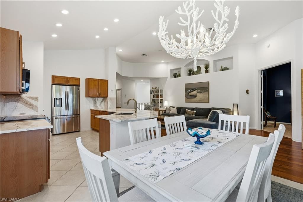 26914 Montego Pointe CT 202-7