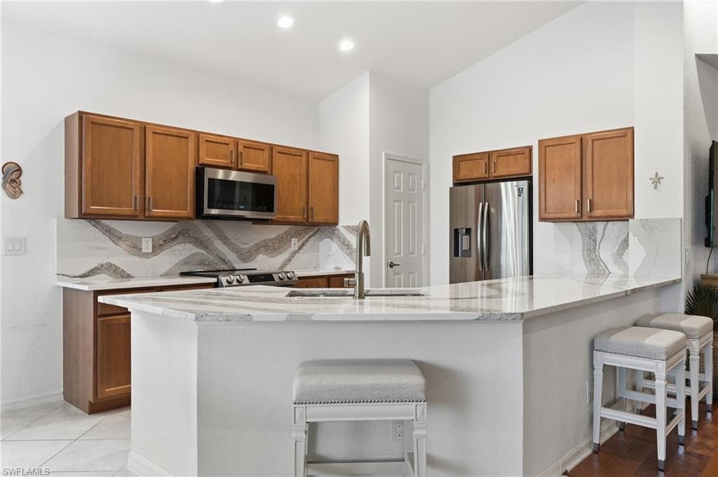 26914 Montego Pointe CT 202-11