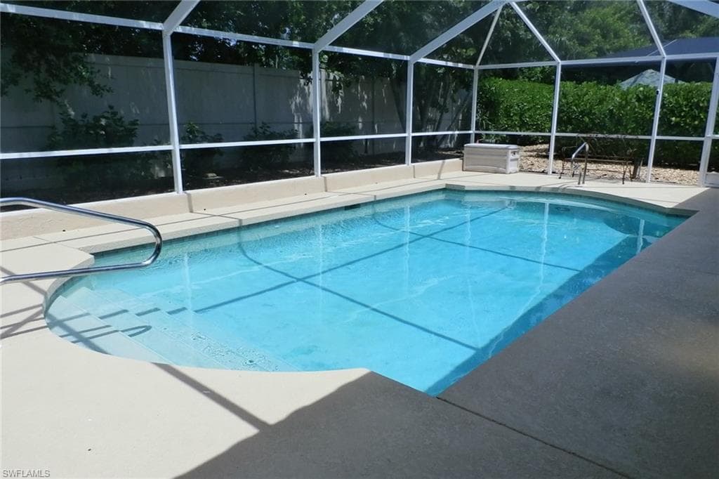 16252 Kelly Woods DR-18