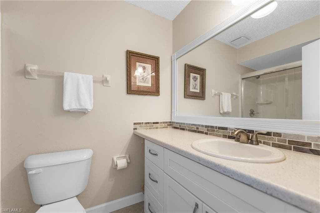 25494 Cockleshell DR 202-21