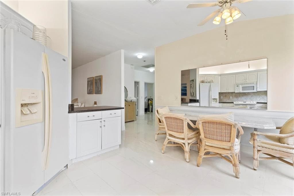 930 Moon Lake DR-11