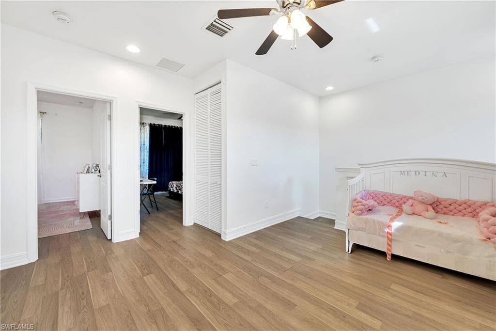 7689 Bristol CIR-6