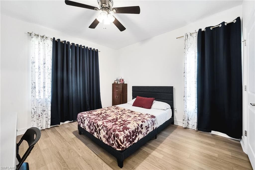 7689 Bristol CIR-10