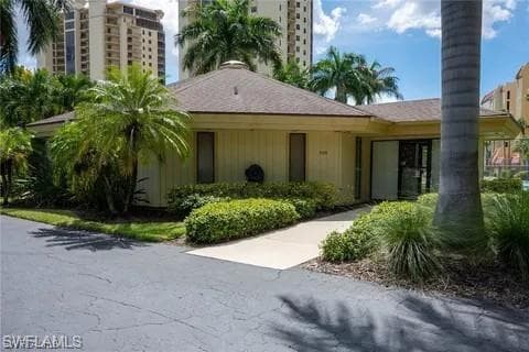 7129 Lakeridge View CT 203-26