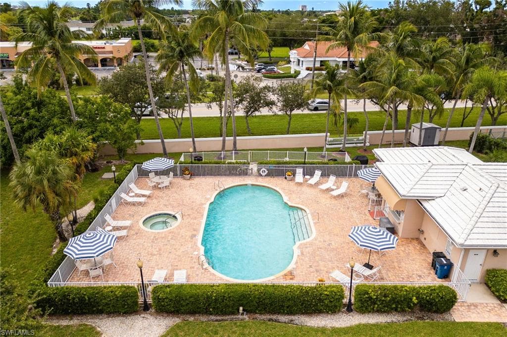 14233 Patty Berg DR-40