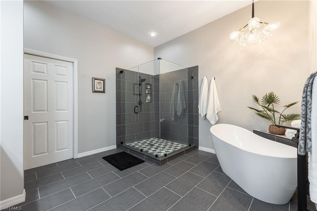 14233 Patty Berg DR-25