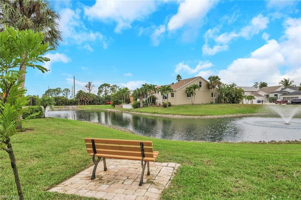 6085 Lake Front DR-24