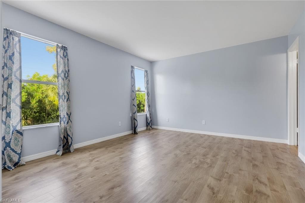 6085 Lake Front DR-12