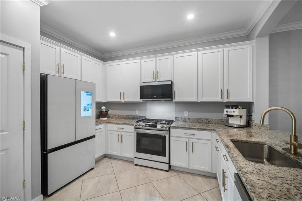 15280 Cortona WAY-9