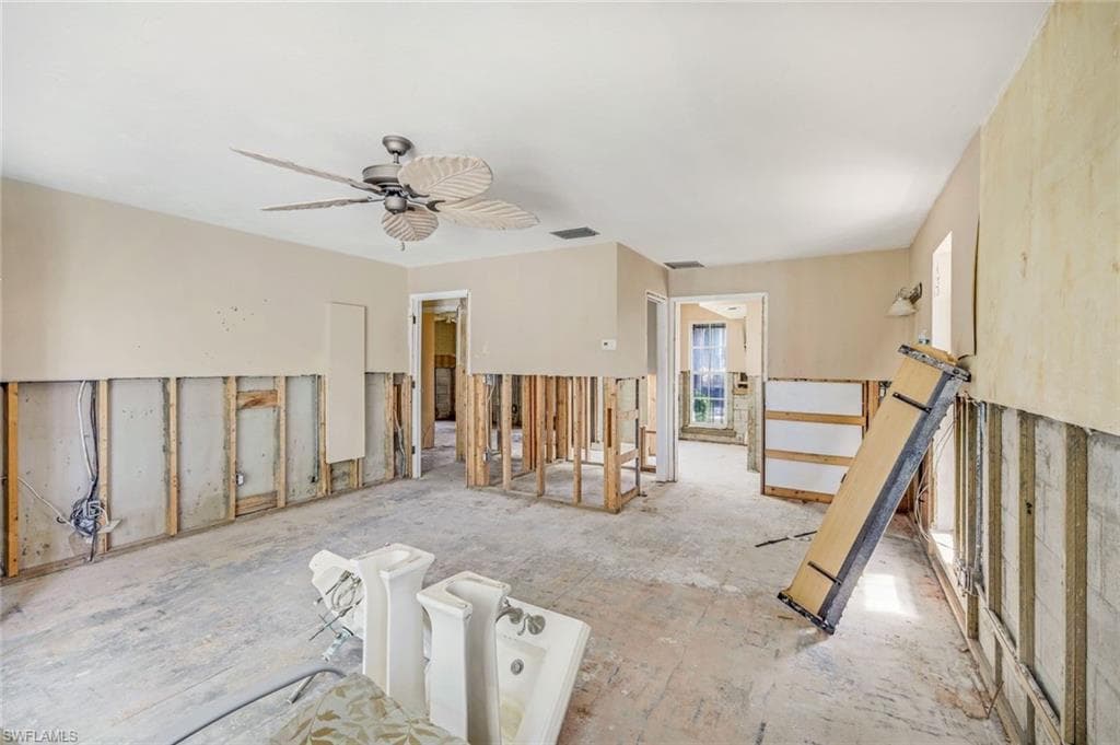 27151 Flossmoor DR-13