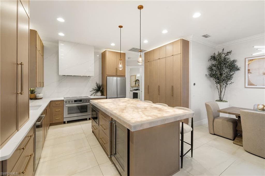 9798 Rocky Bank DR-13