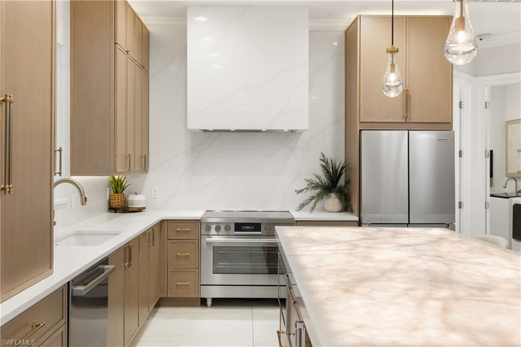 9798 Rocky Bank DR-14