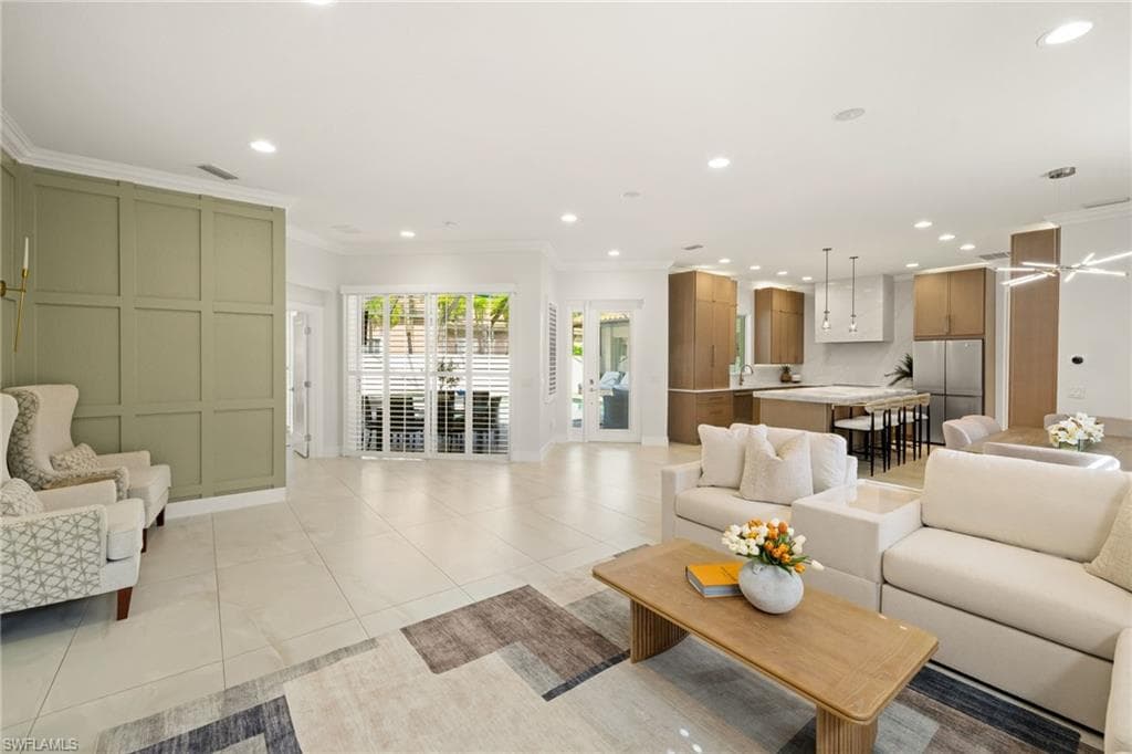 9798 Rocky Bank DR-19