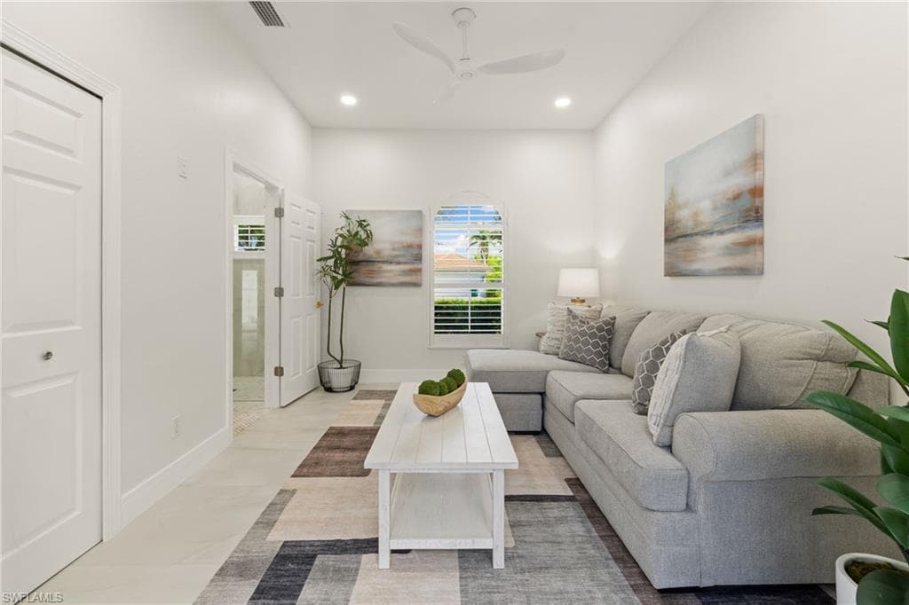 9798 Rocky Bank DR-31