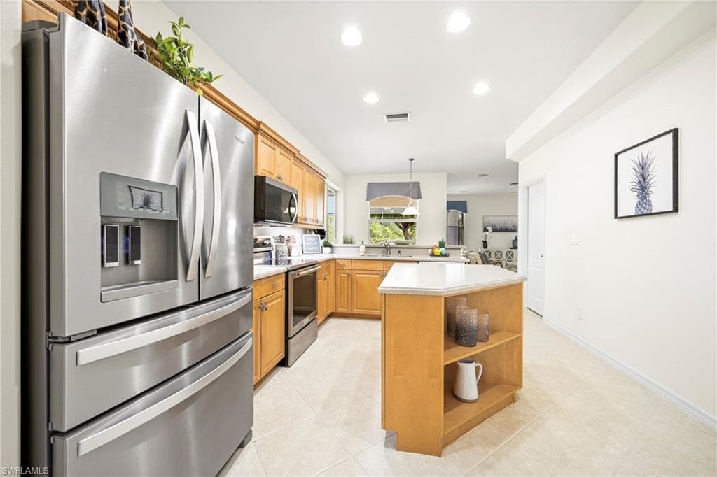 20480 Torre Del Lago ST-12