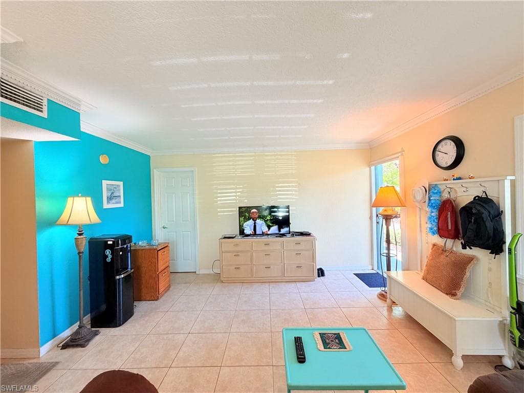 3322 Key DR 1-6