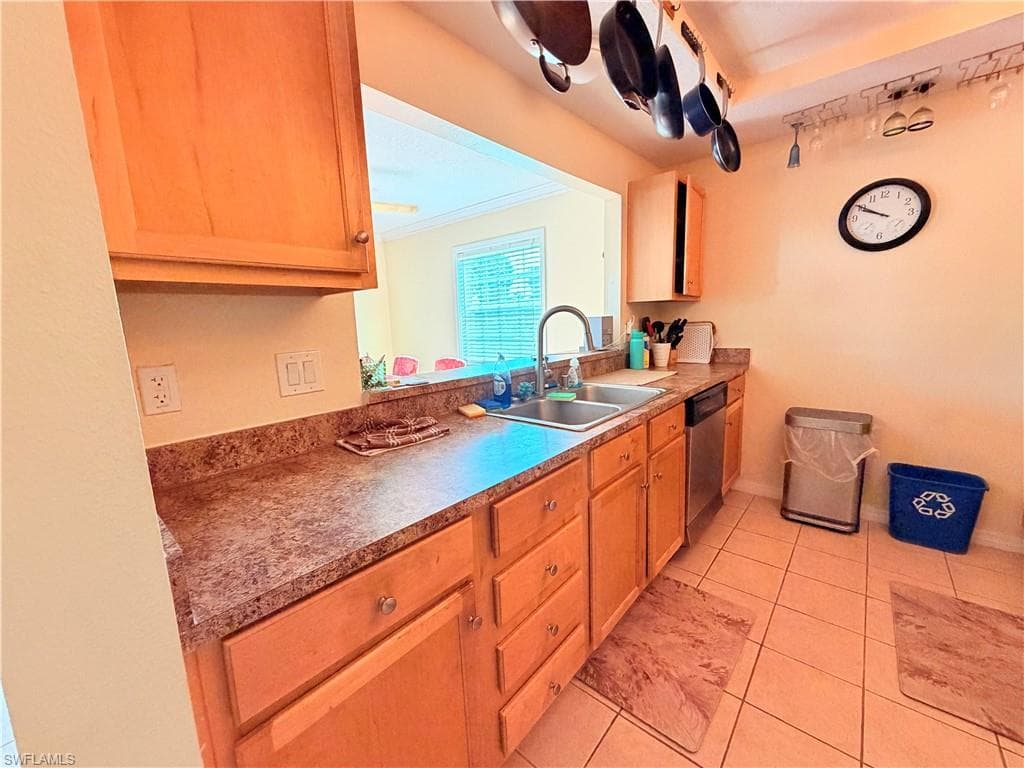 3322 Key DR 1-10