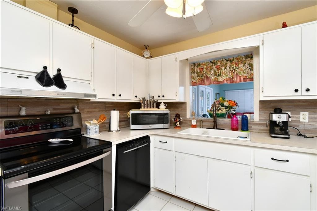 1701 Ridgecrest ST-17