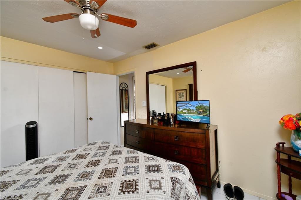 1701 Ridgecrest ST-12