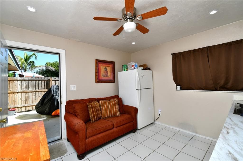 1701 Ridgecrest ST-14